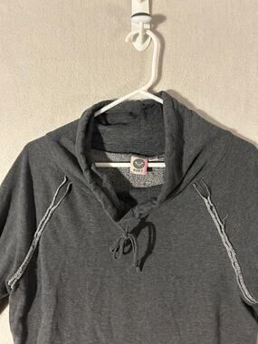Roxy Grey Distressed Pullover Sweater Medium Cozy Warm Hoodie